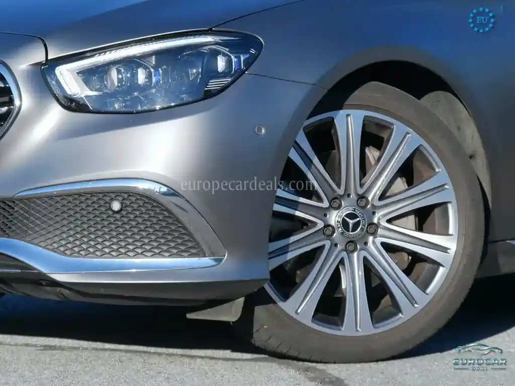 Mercedes-Benz E 300