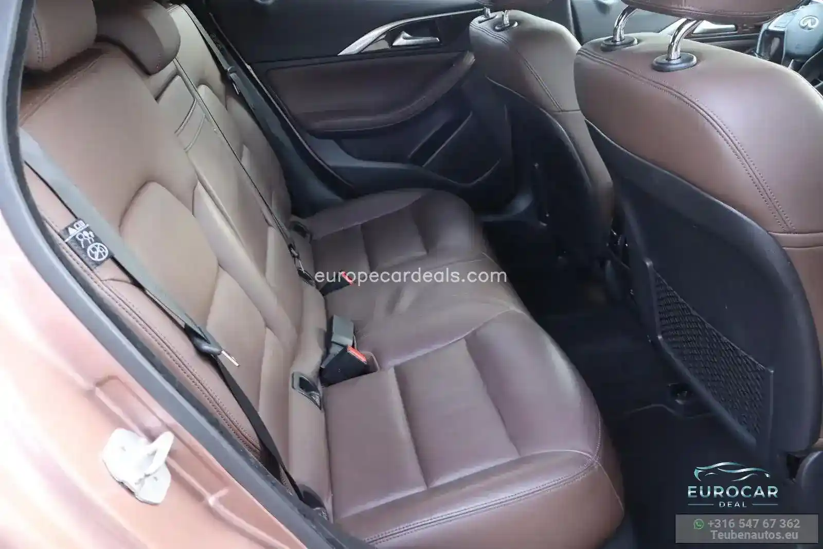 Infiniti Q30