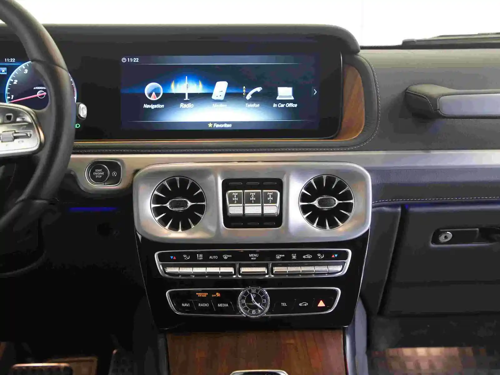 Mercedes-Benz G 500