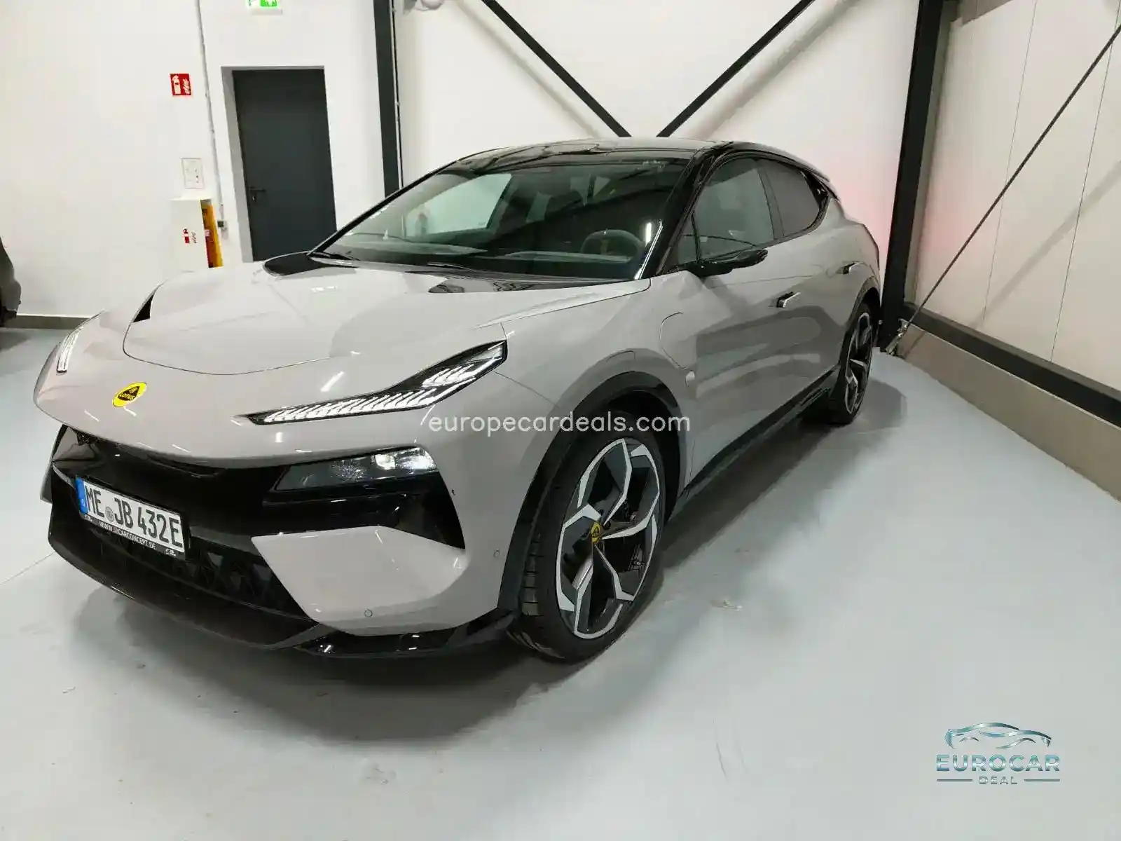 Lotus Eletre