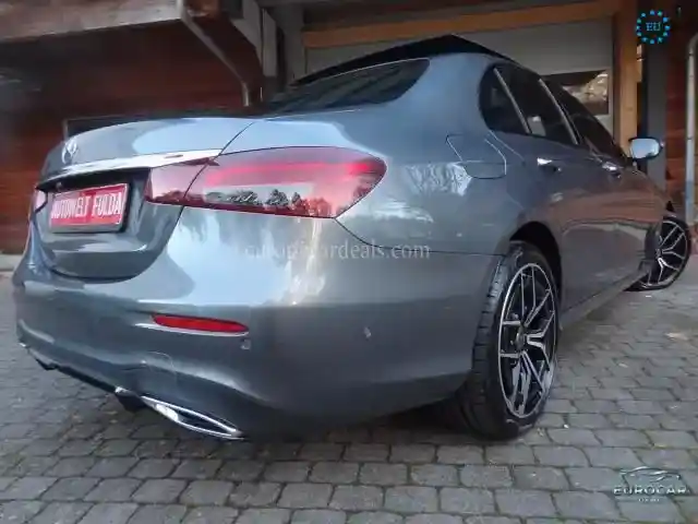 Mercedes-Benz E 400