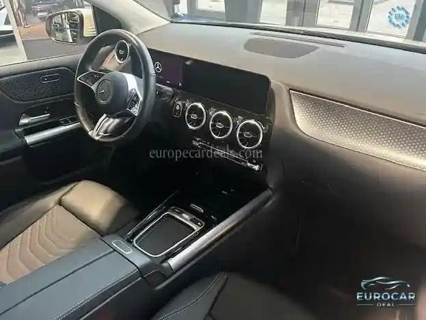 Mercedes-Benz B 220