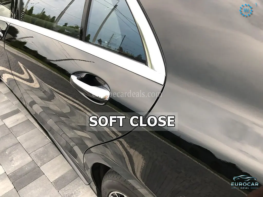 Mercedes-Benz S 560