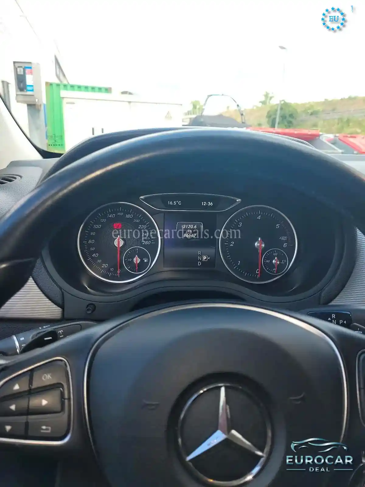 Mercedes-Benz B 180