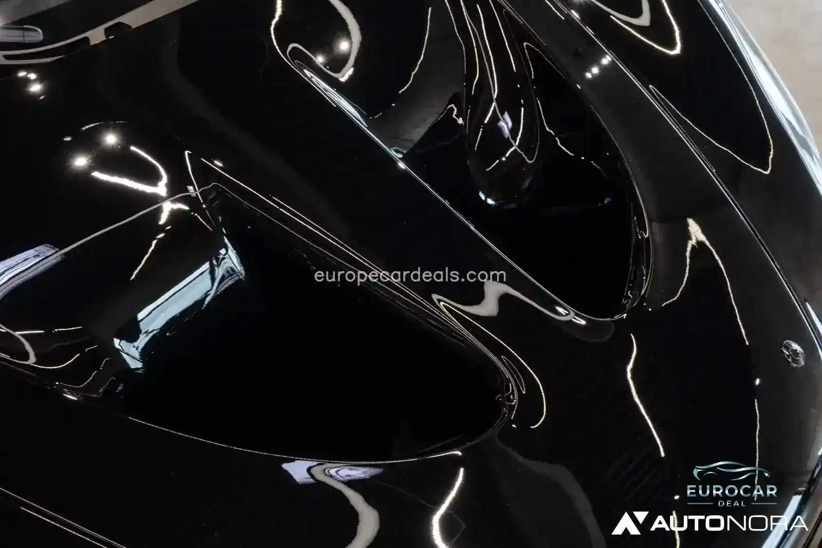 McLaren P1