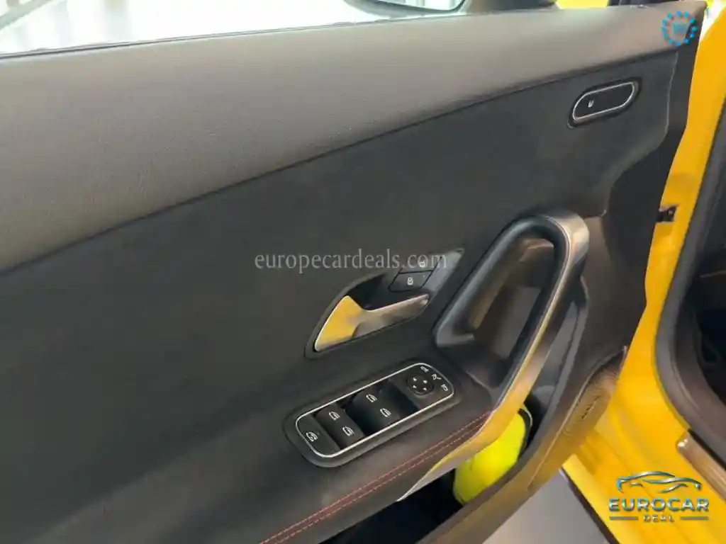 Mercedes-Benz A 35 AMG