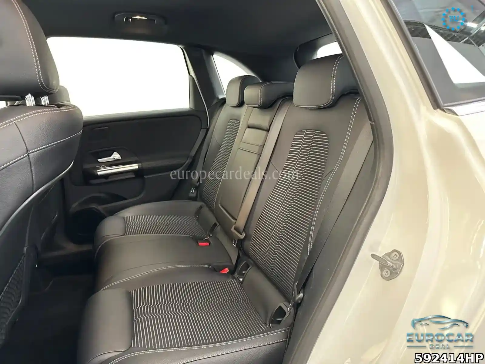 Mercedes-Benz B 220