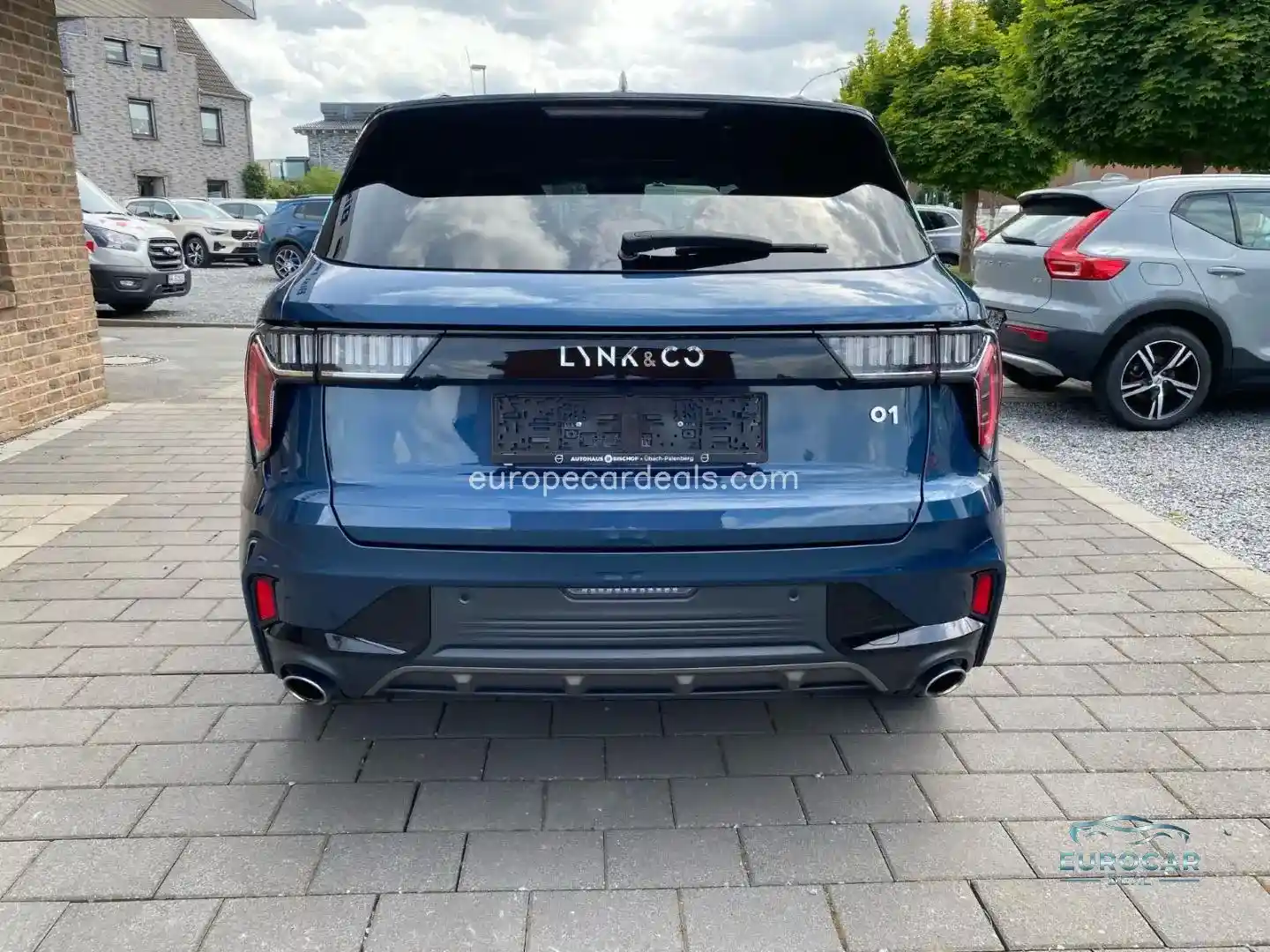 Lynk&Co 01