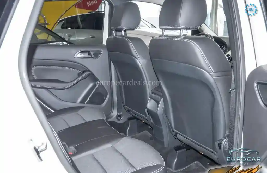 Mercedes-Benz B 220