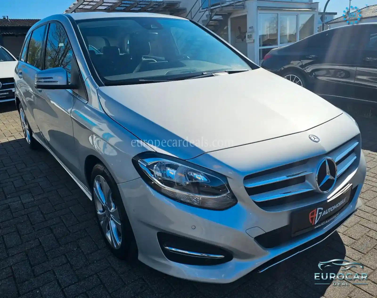 Mercedes-Benz B 180