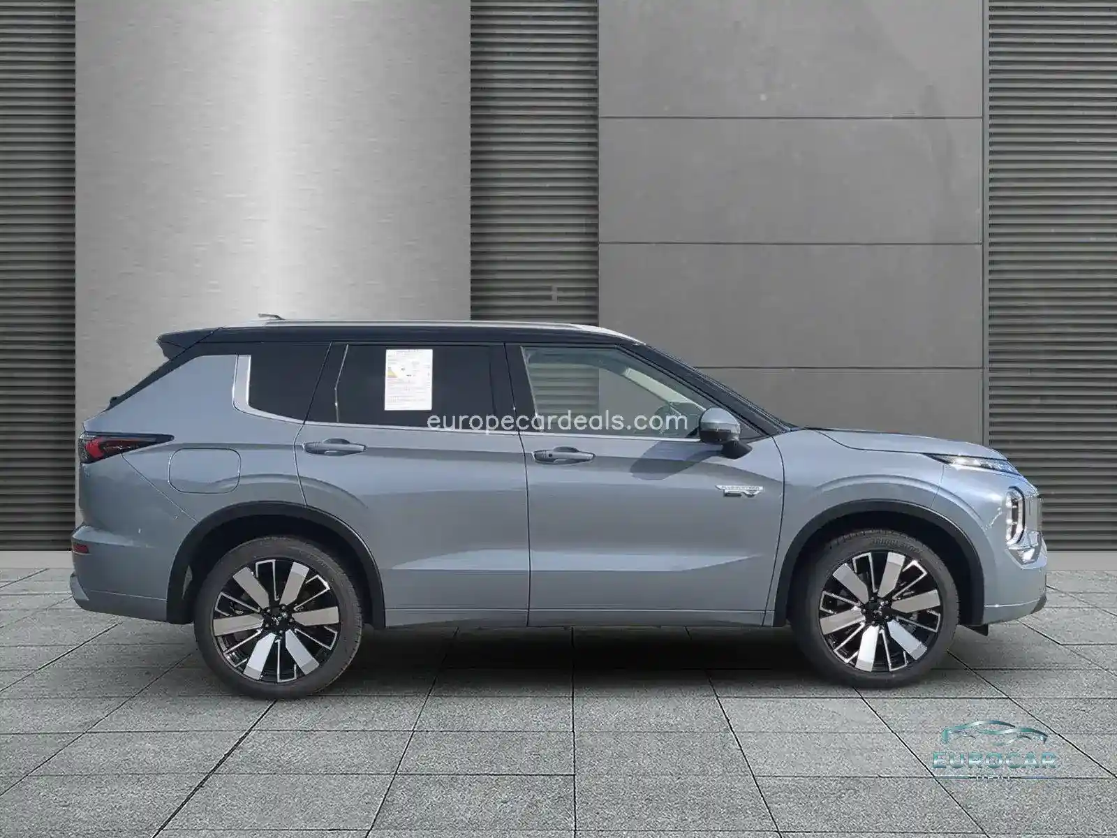 Mitsubishi Plug-in Hybrid Outlander