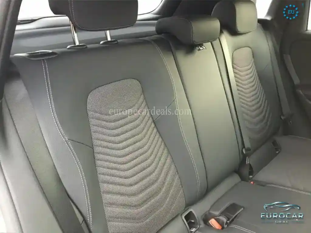 Mercedes-Benz B 220