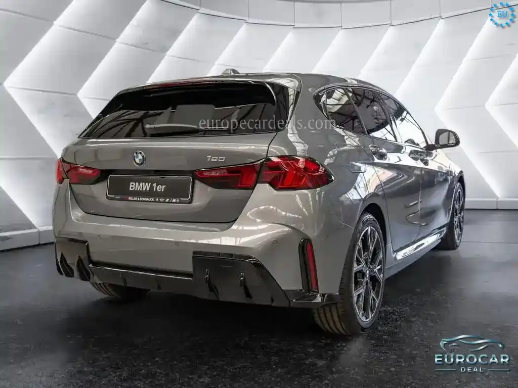 BMW 120