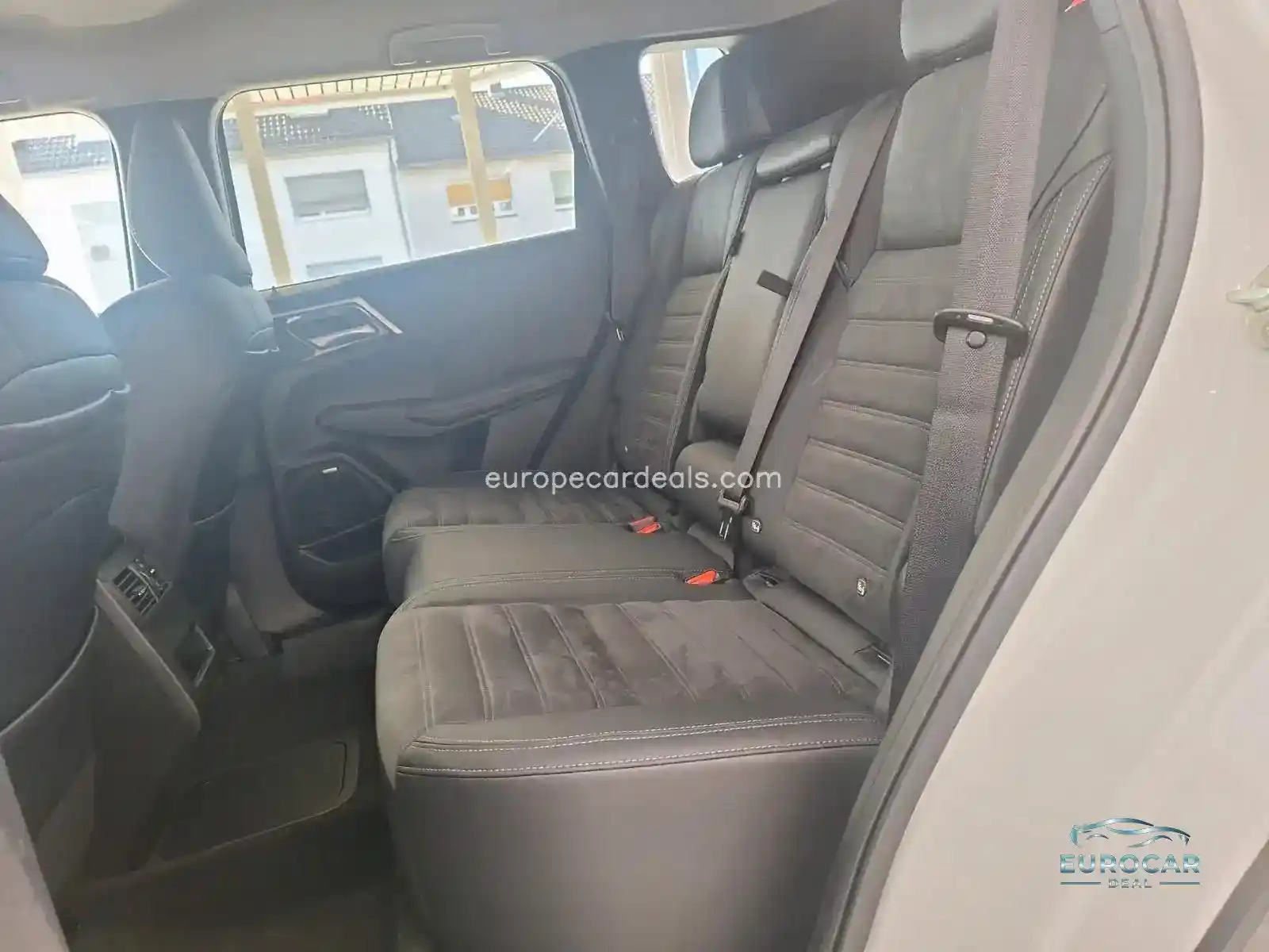 Mitsubishi Plug-in Hybrid Outlander