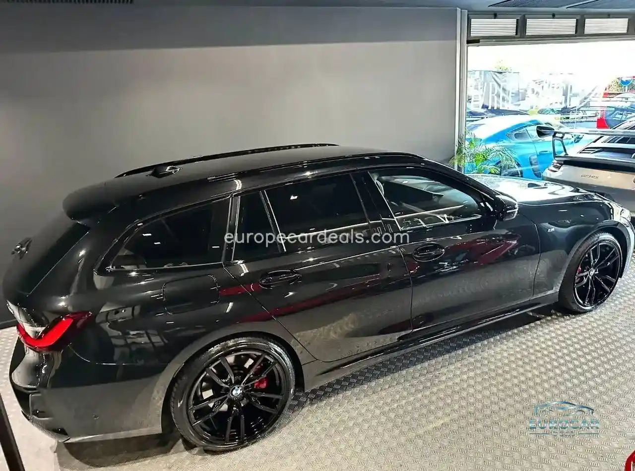 BMW 330