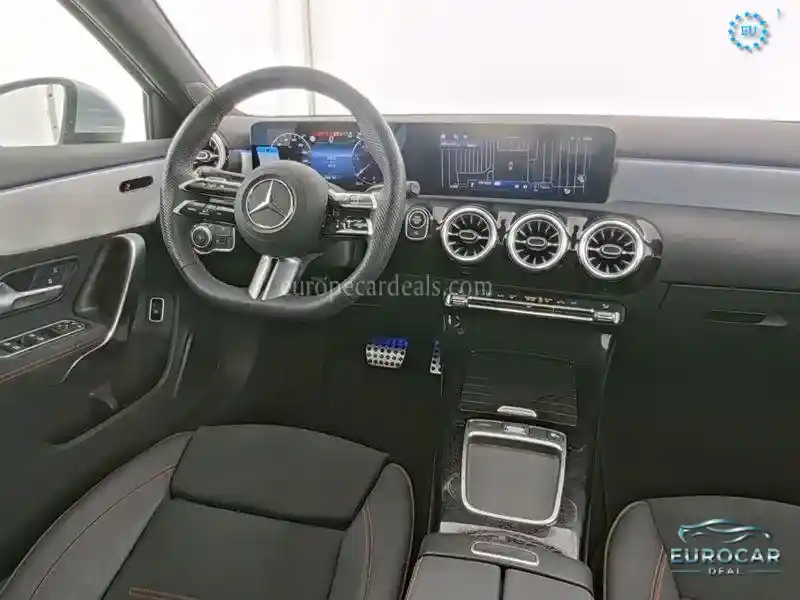 Mercedes-Benz A 220