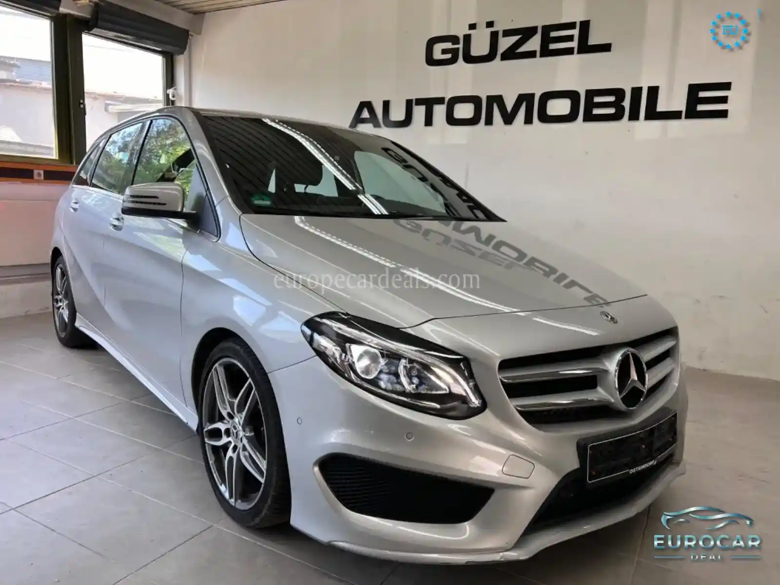 Mercedes-Benz B 180