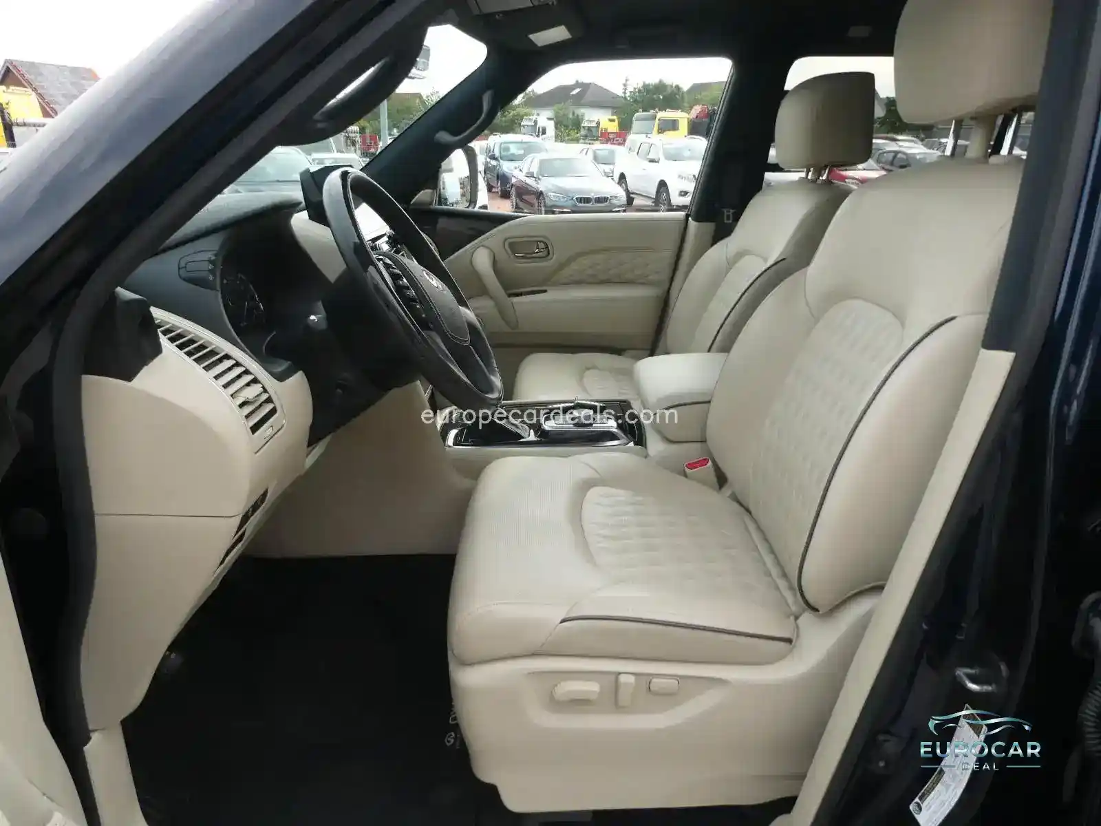 Infiniti QX80