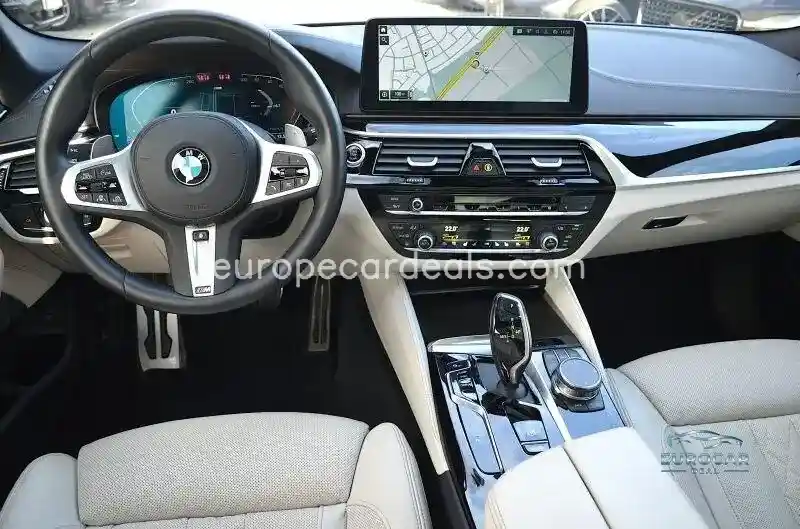 BMW 530