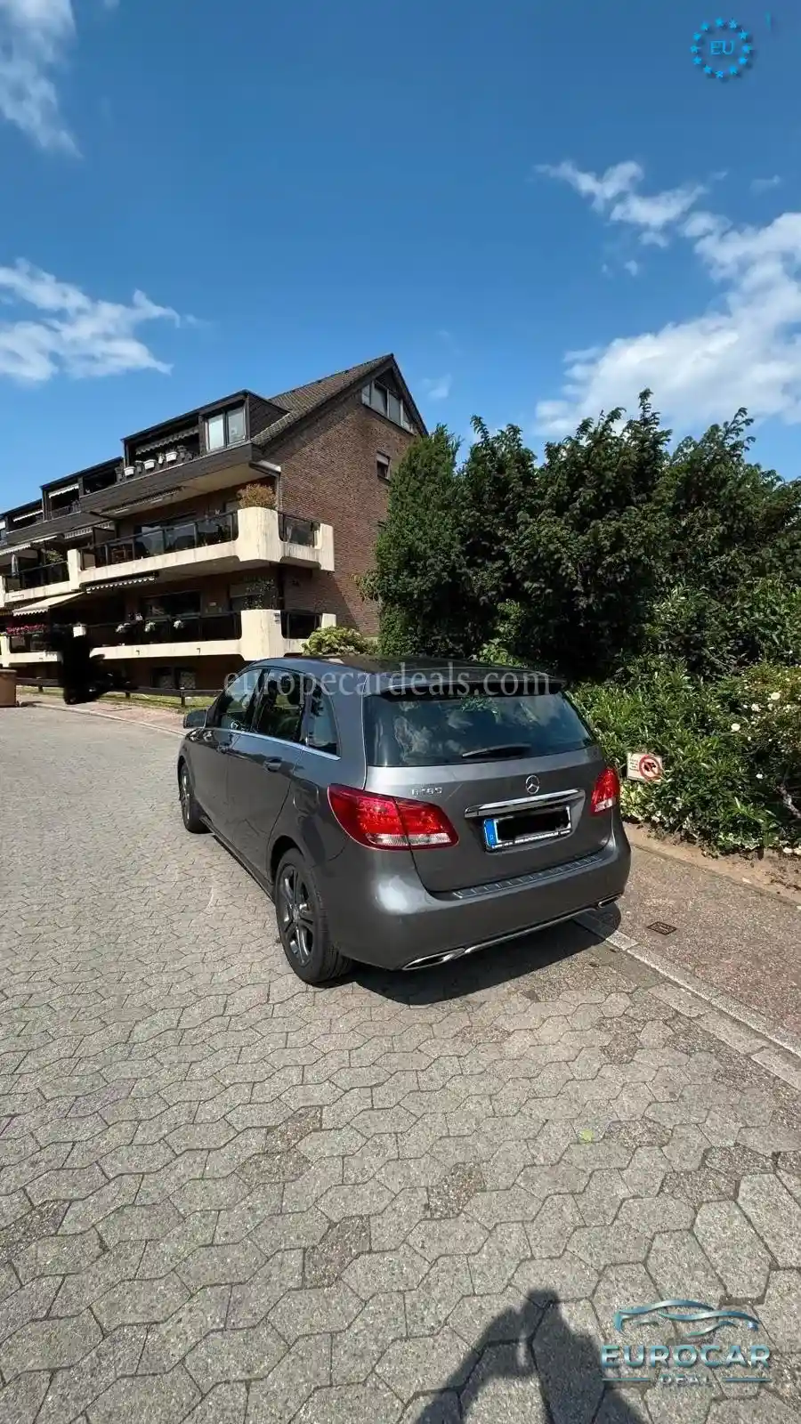 Mercedes-Benz B 180
