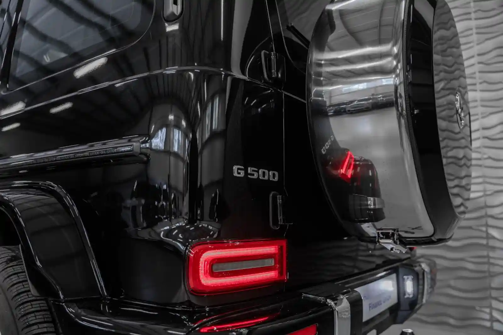 Mercedes-Benz G 500