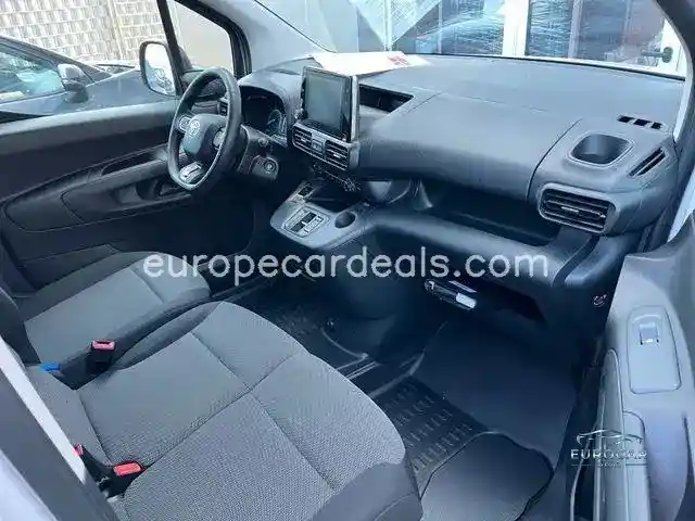 Toyota Proace City