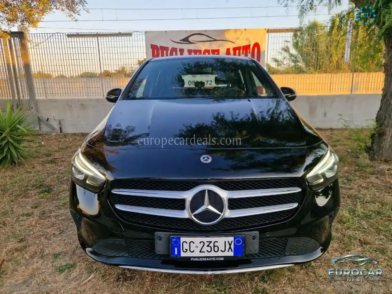 Mercedes-Benz B 180