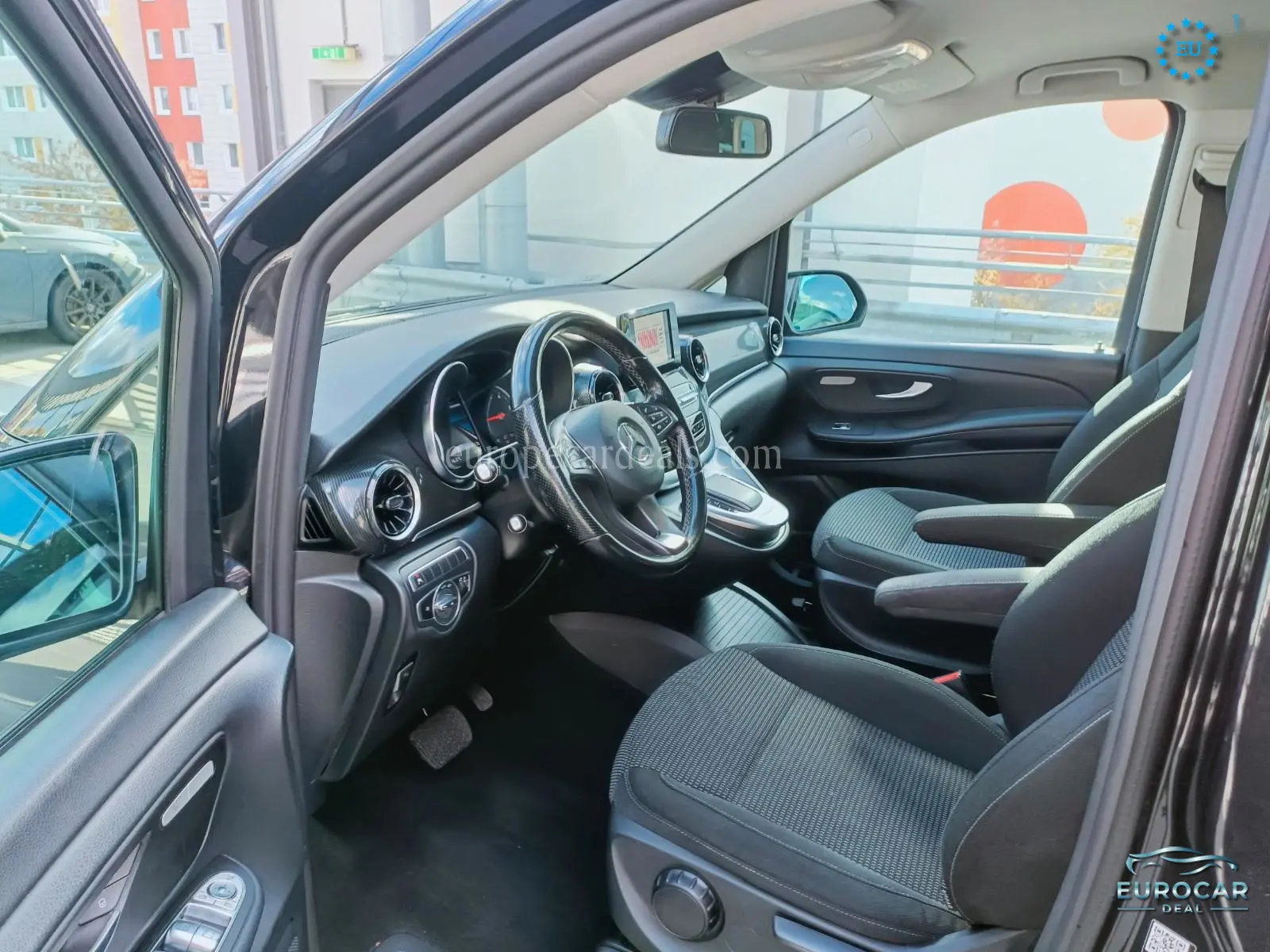 Mercedes-Benz V 220
