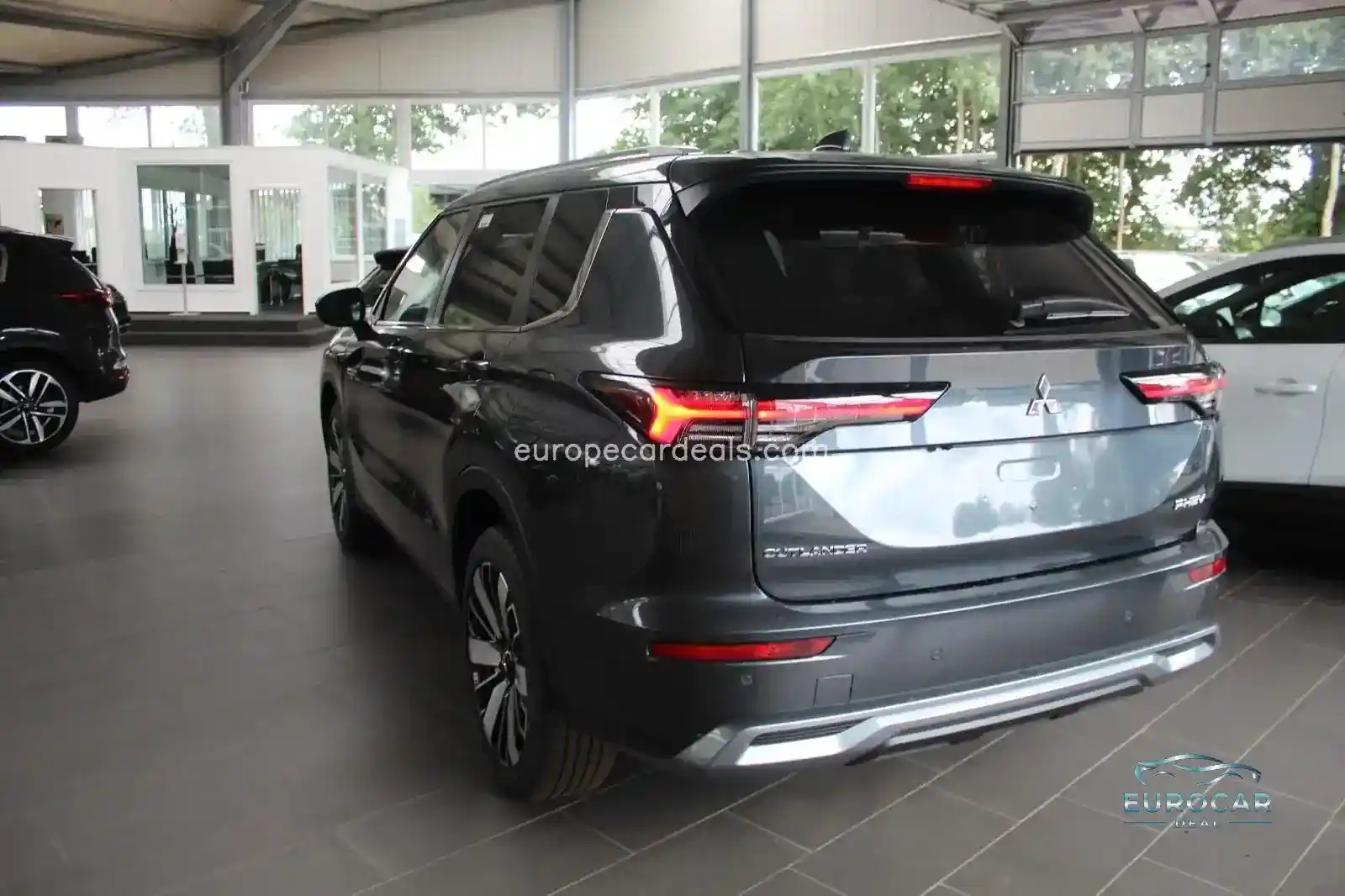Mitsubishi Plug-in Hybrid Outlander