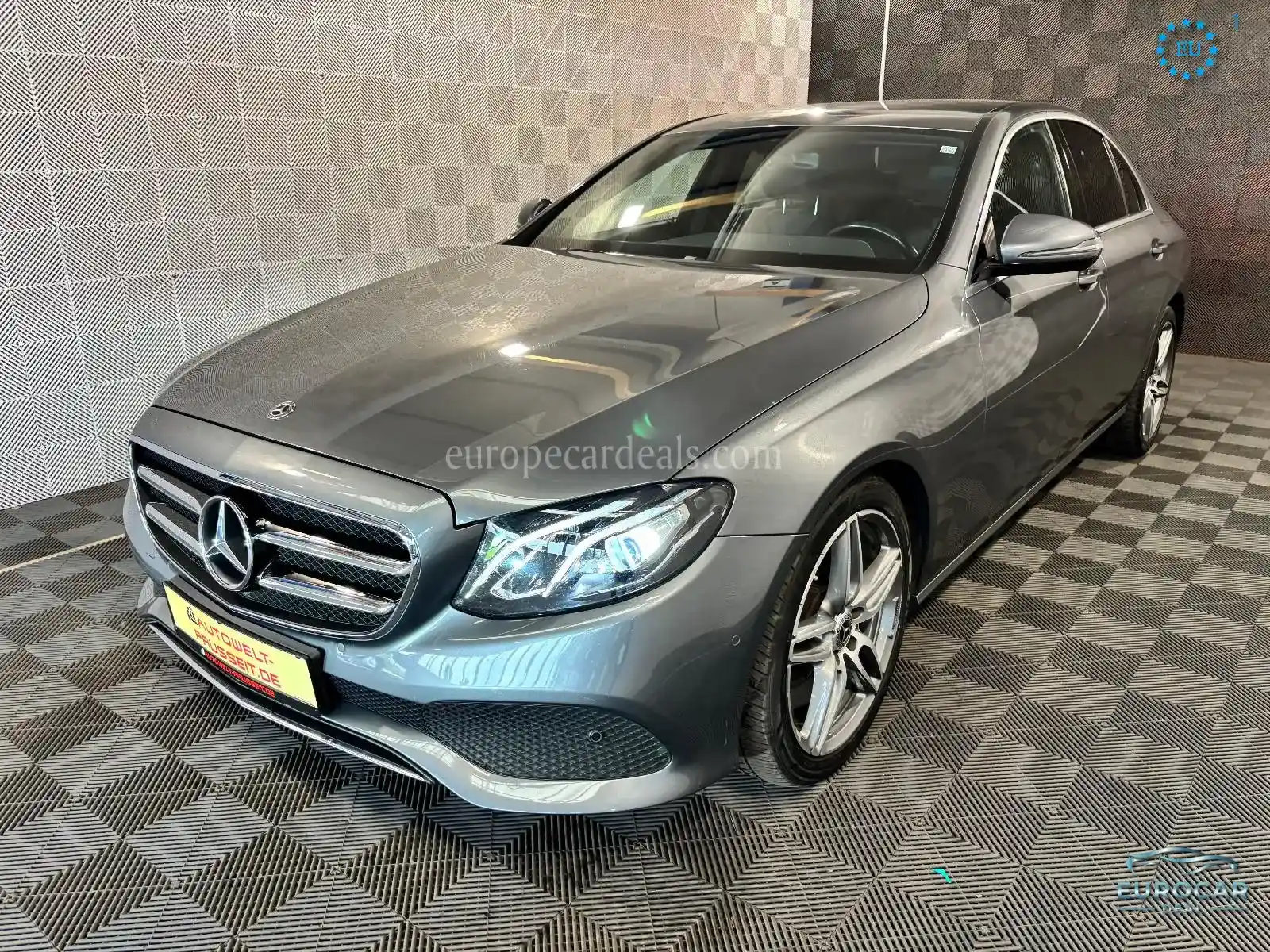 Mercedes-Benz E 200
