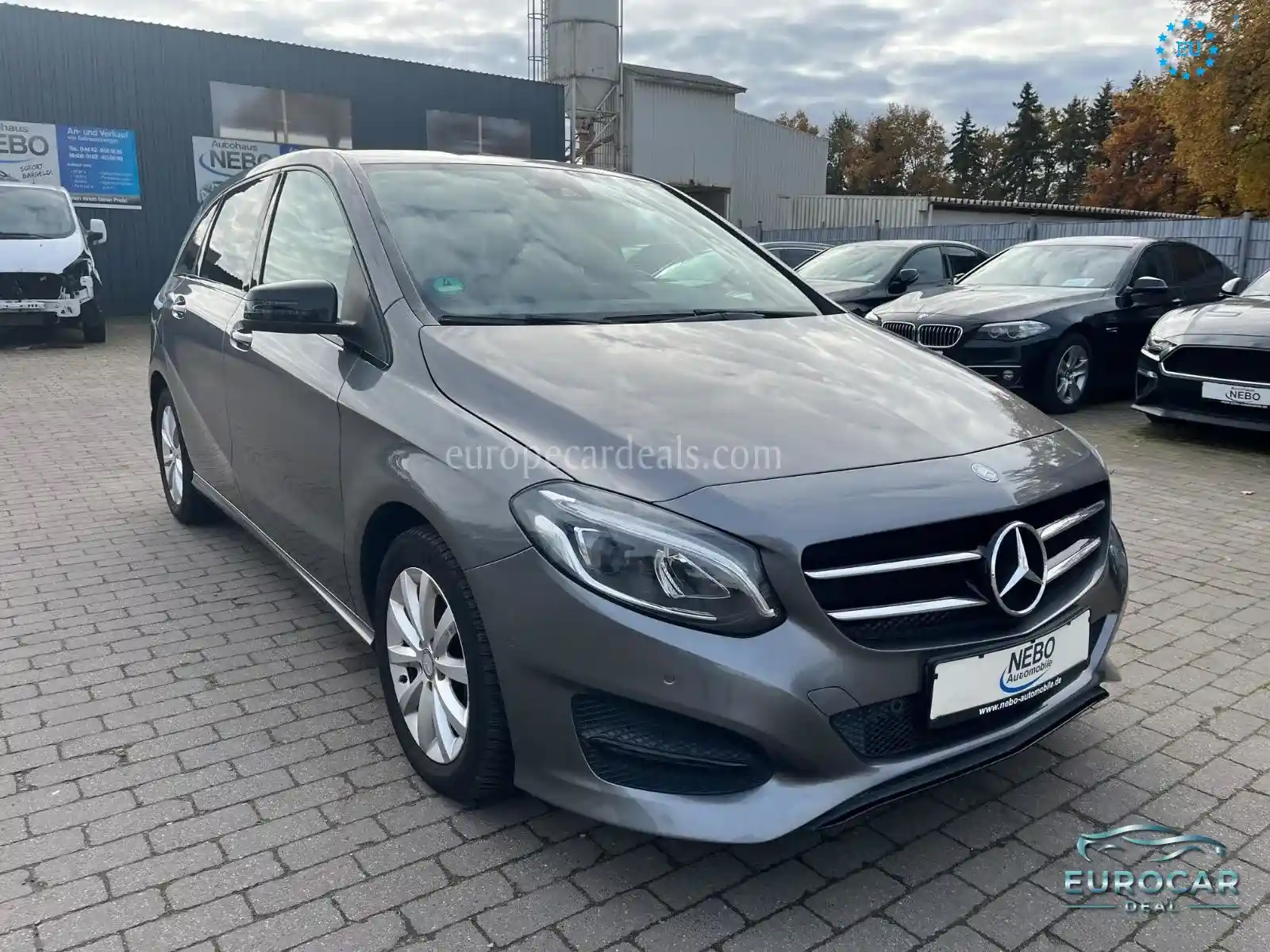 Mercedes-Benz B 180