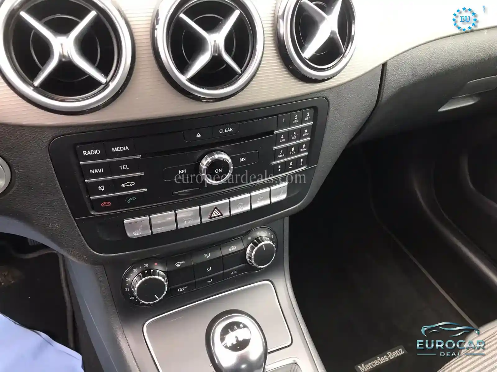Mercedes-Benz B 180