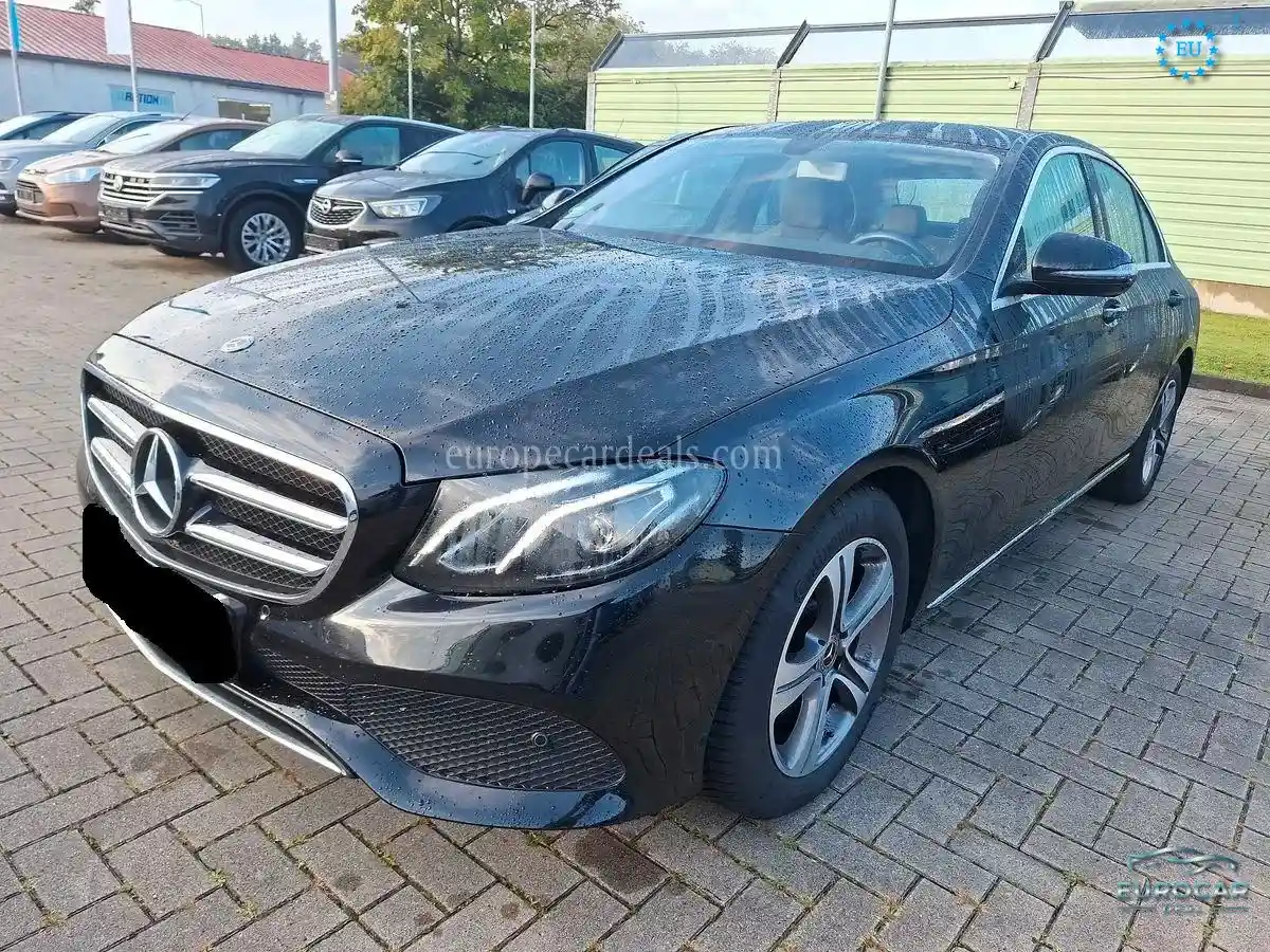 Mercedes-Benz E 200
