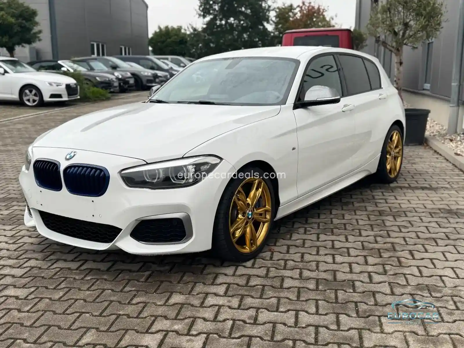 BMW M140i