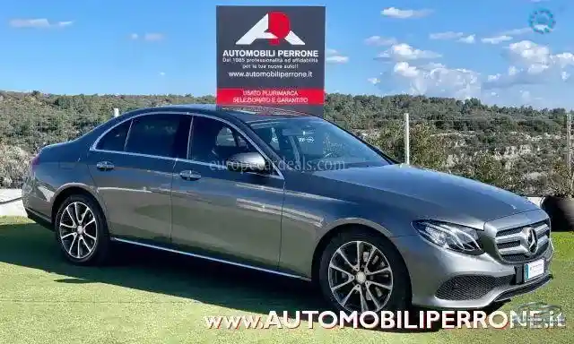 Mercedes-Benz E 220