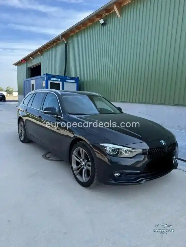 BMW 320