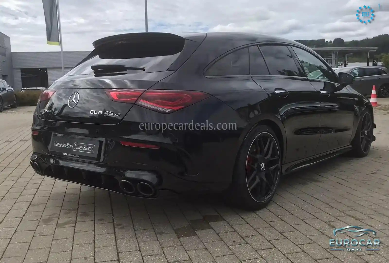 Mercedes-Benz CLA 45 AMG Shooting Brake