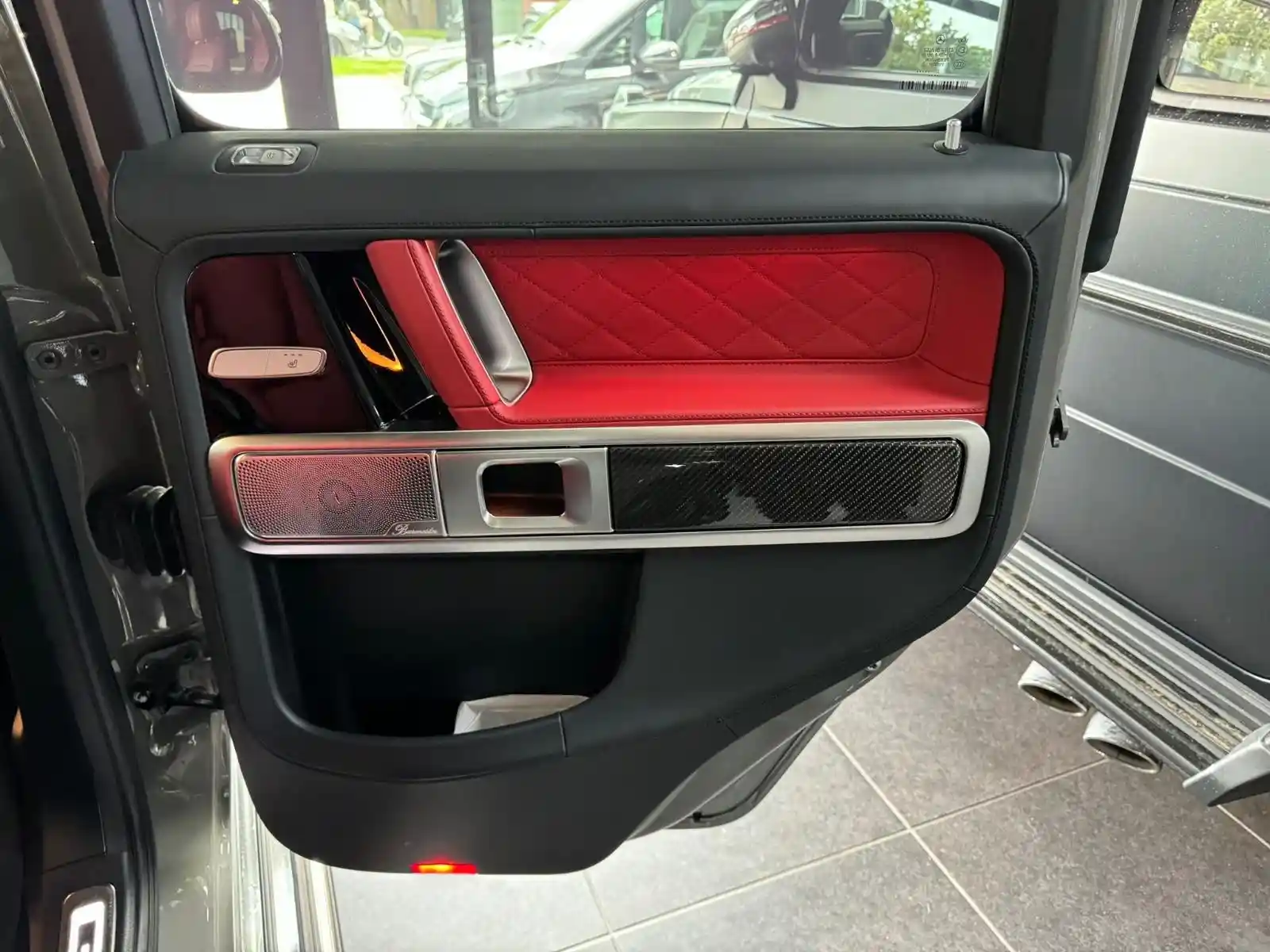 Mercedes-Benz G 500