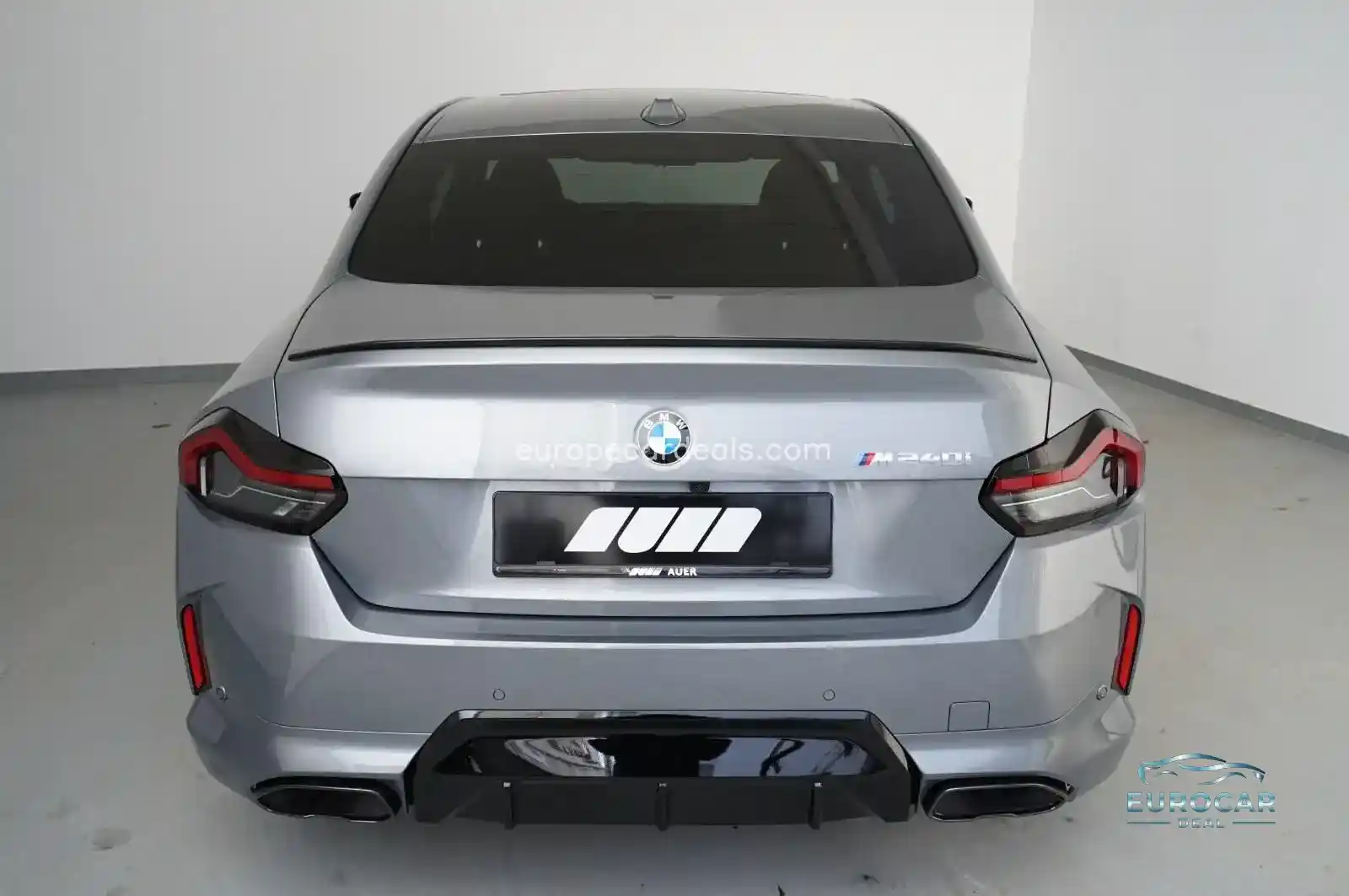 BMW M240i