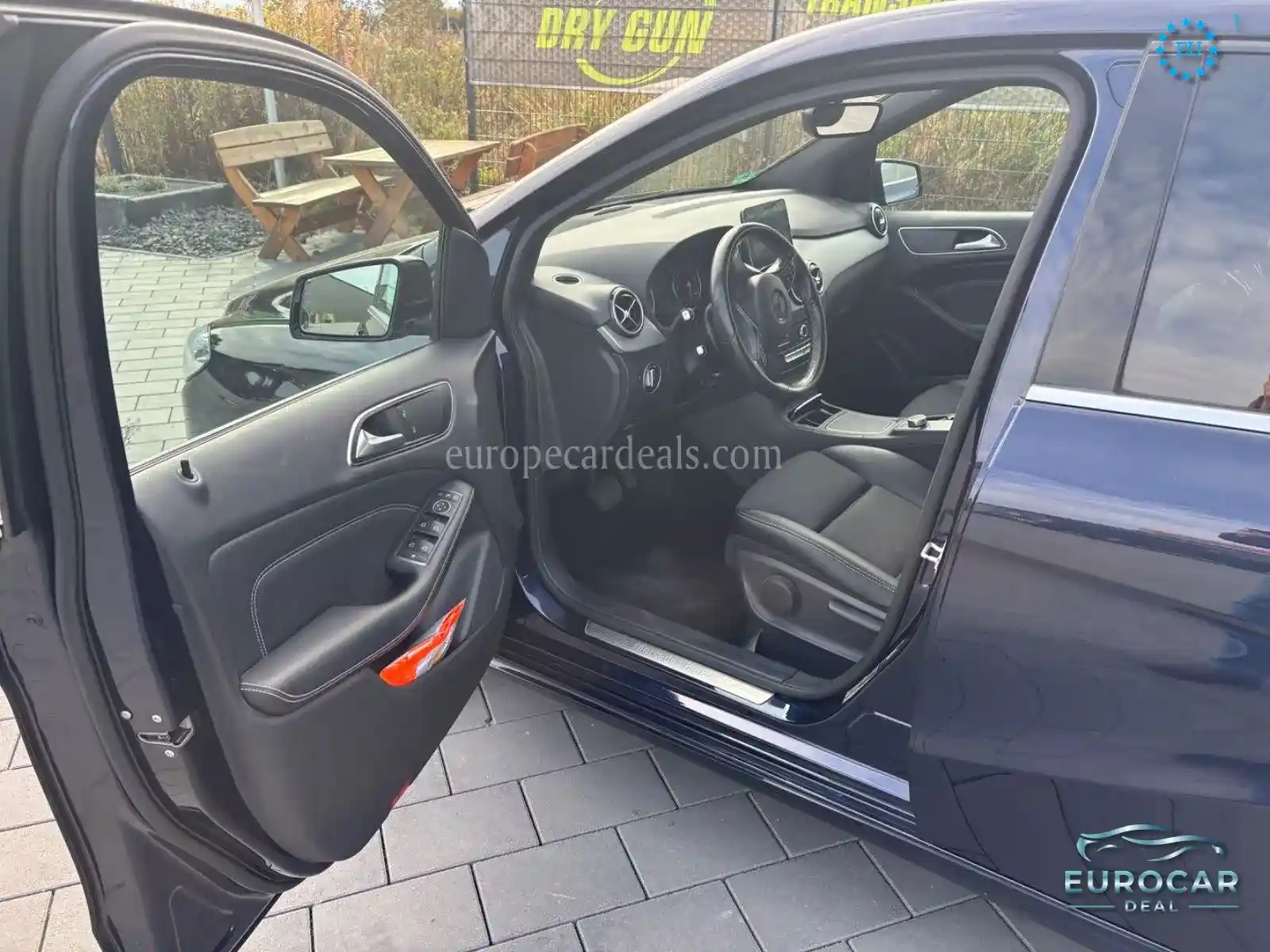 Mercedes-Benz B 200