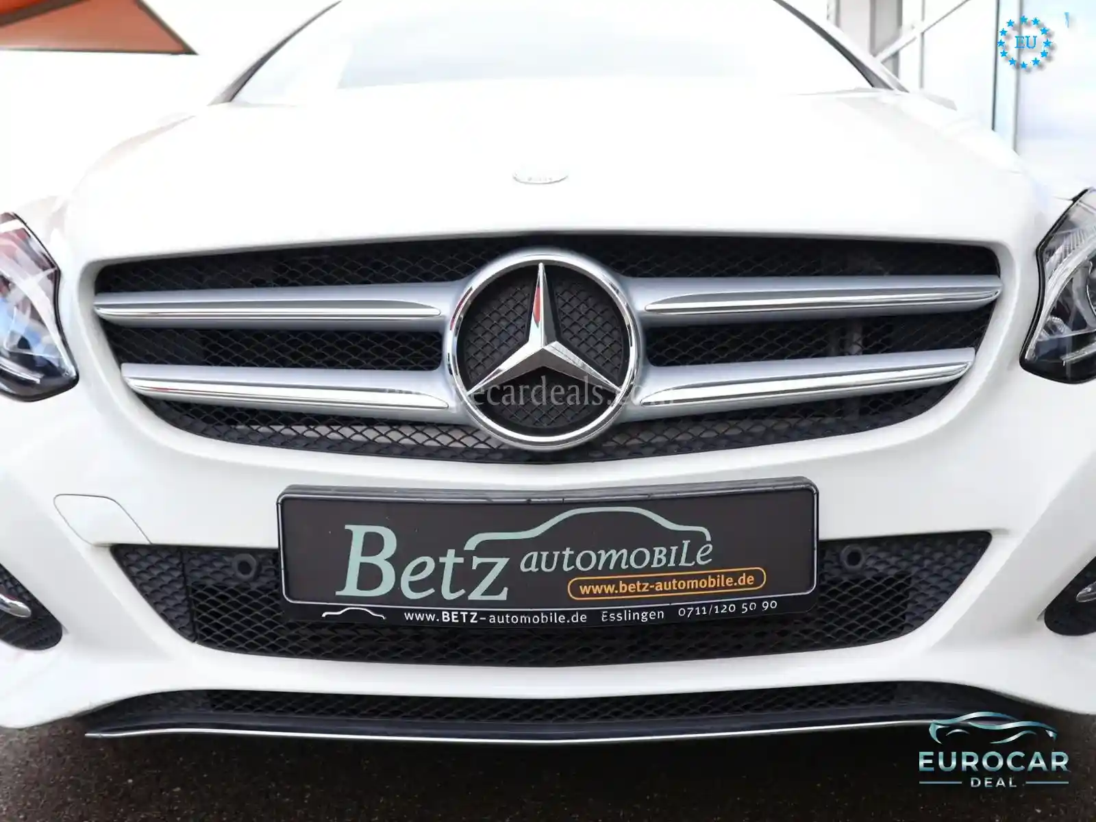 Mercedes-Benz B 180