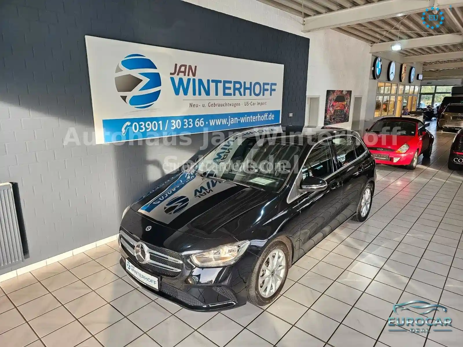Mercedes-Benz B 180