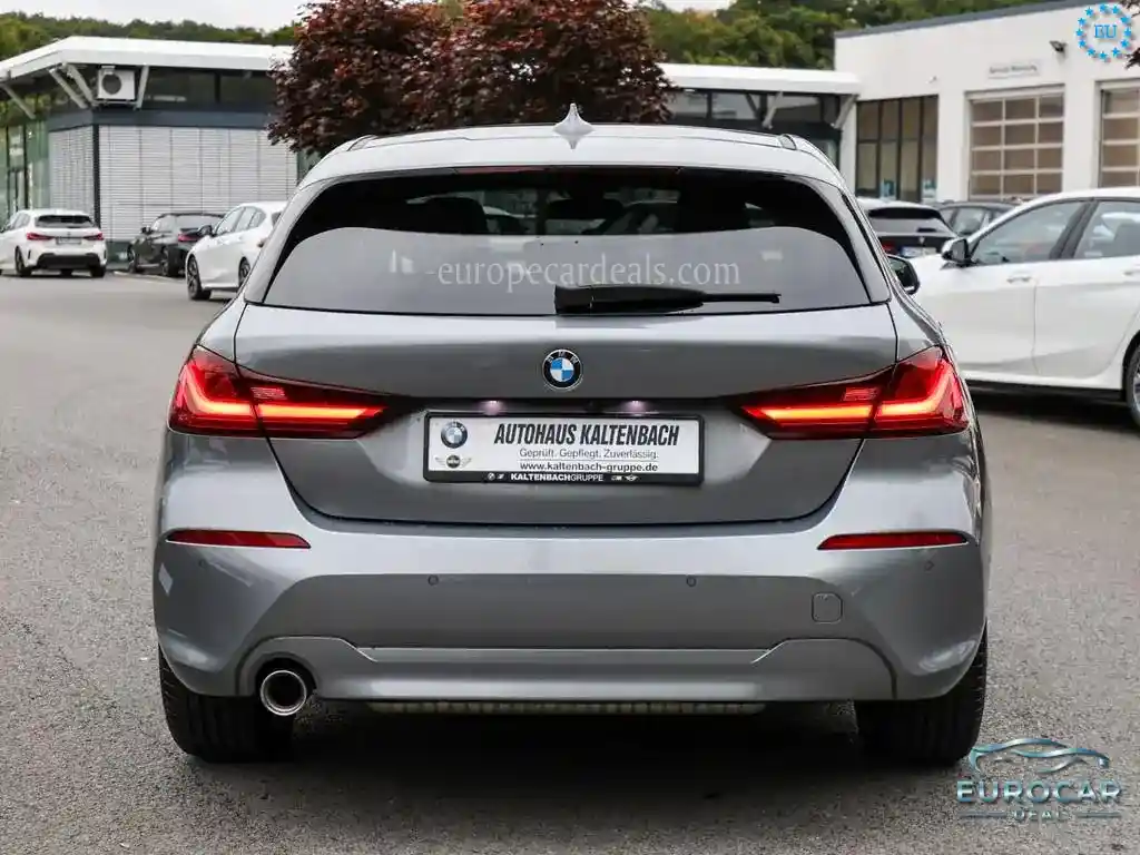 BMW 118