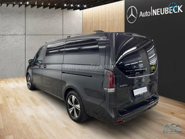 Mercedes-Benz V 220