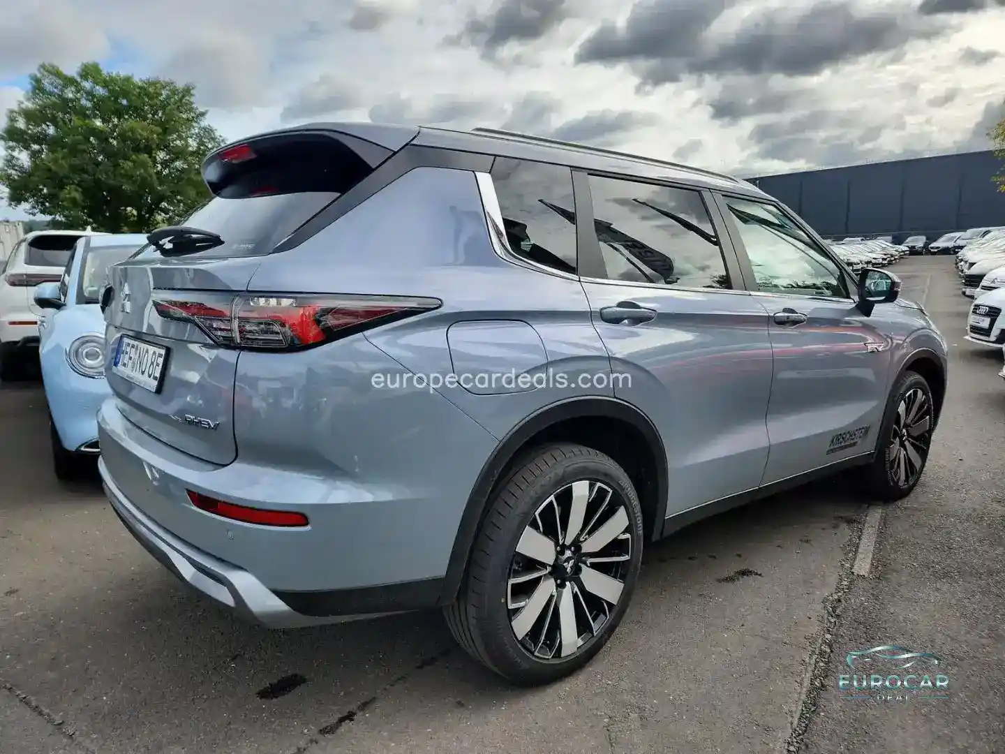 Mitsubishi Plug-in Hybrid Outlander