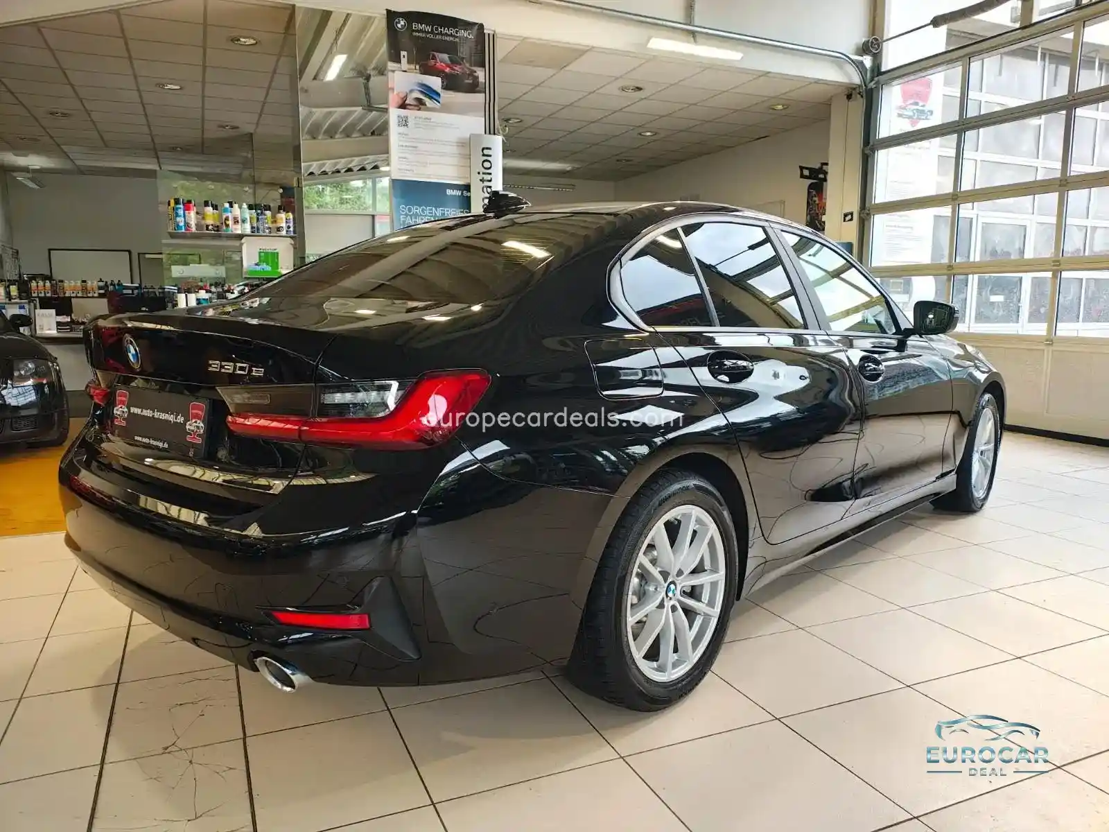 BMW 330