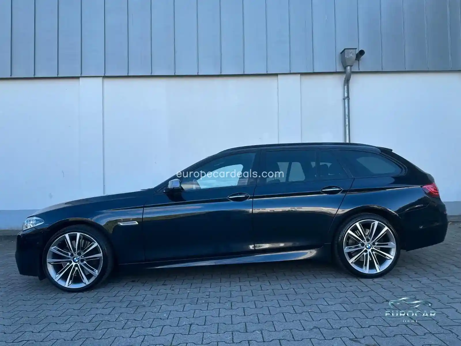 BMW M550