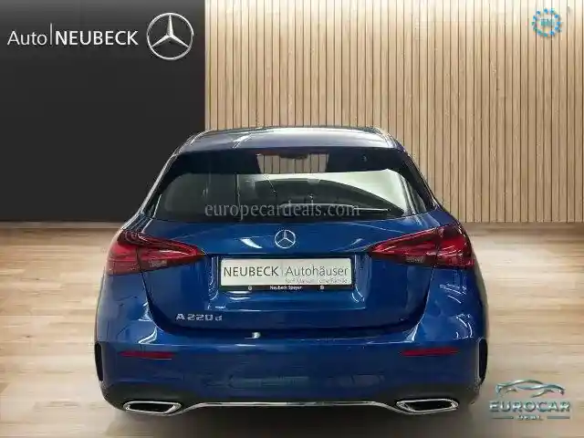 Mercedes-Benz A 220
