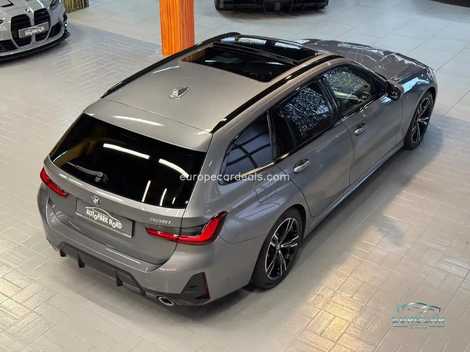 BMW 330