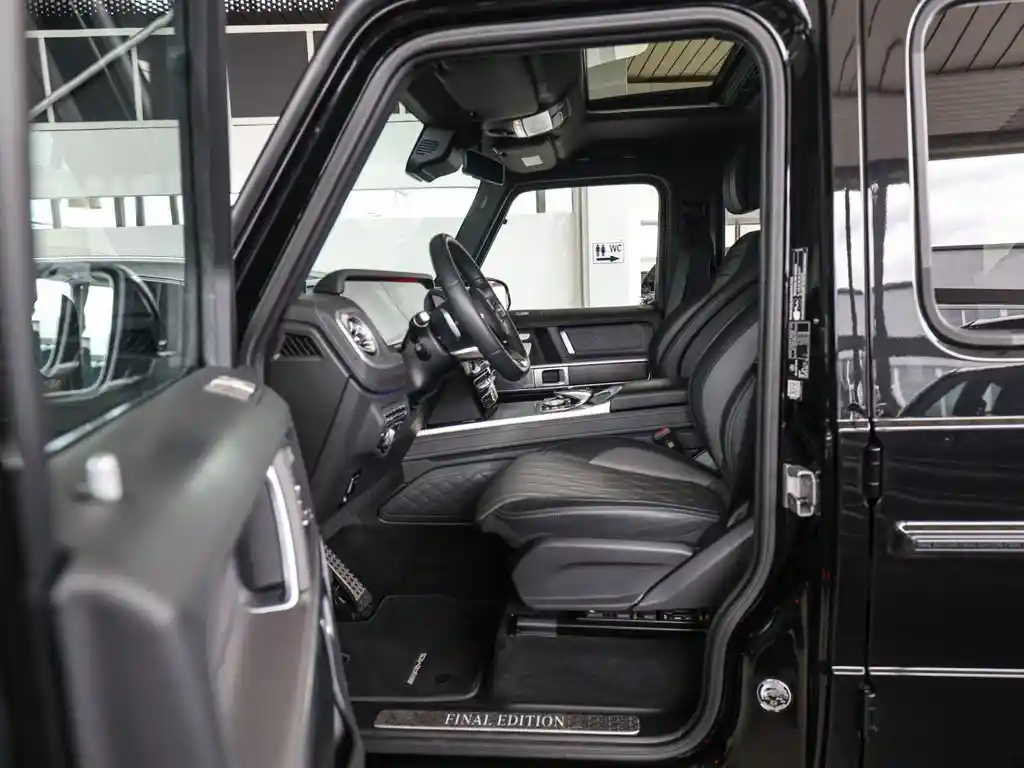 Mercedes-Benz G 500
